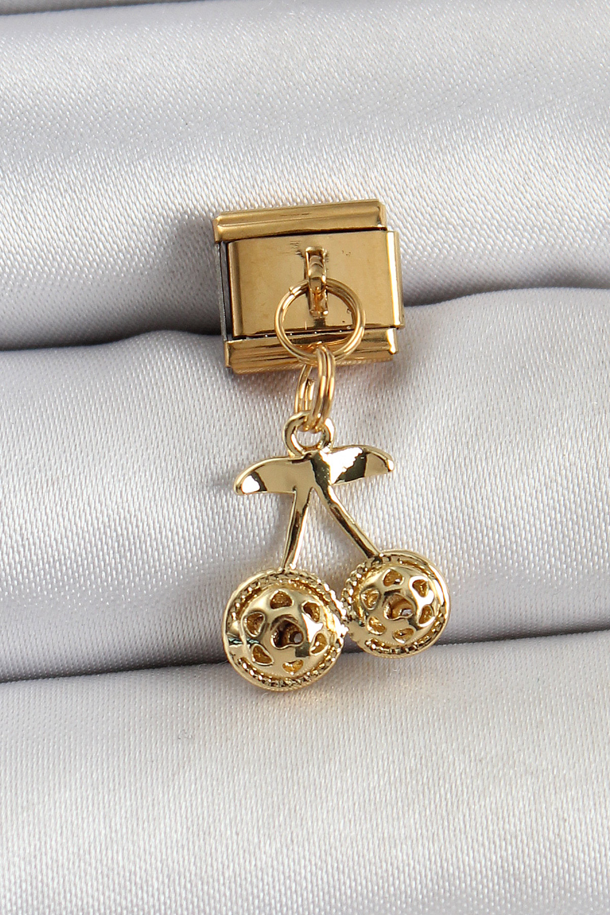 Tegan 316L Çelik Sallantılı Zirkon Taşlı Fiyonk Model Gold Renk Nomination C316L Çelik Sallantılı Kiraz Model Gold Renk Nomination Charm TG27BC1425
