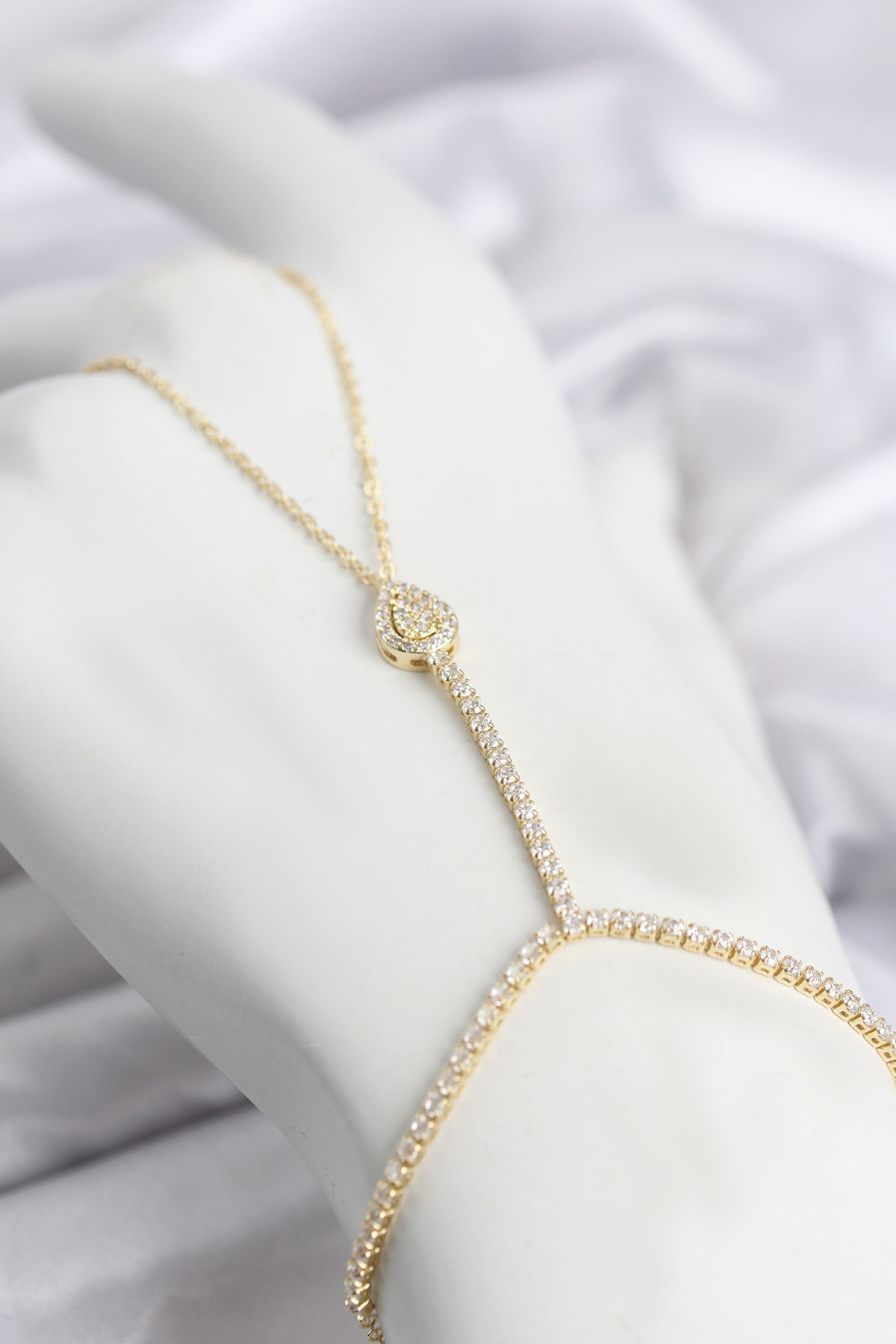 Tegan Gold Renk Pirinç Zirkon Taşlı Damla Model Şahmeran TG27SN767