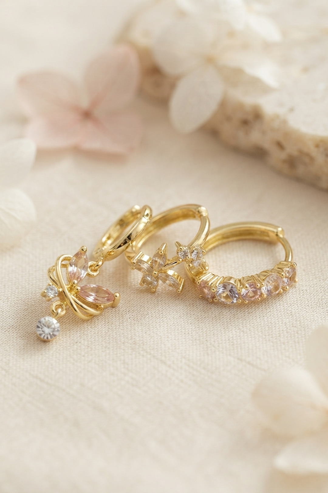 Tegan 3 lü Set Gold Renk Zirkon Taşlı Kelebek Model Küpe TG27BKP11978
