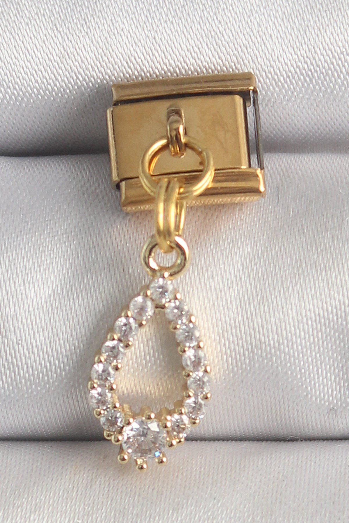 Tegan 316L Çelik Gold Renk Sallantı Zirkon Taşlı Damla Model Nomination Charm TG27BC1372