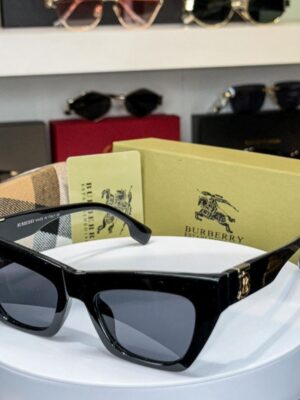 Burberry Kadın Güneş Gözlüğü